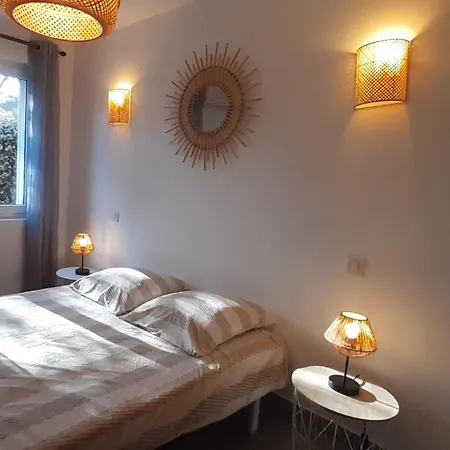 Apartment Clementine Gai Et Familial Climatise, En Rez-de-chaussee De Maison A 100m De La Plage *